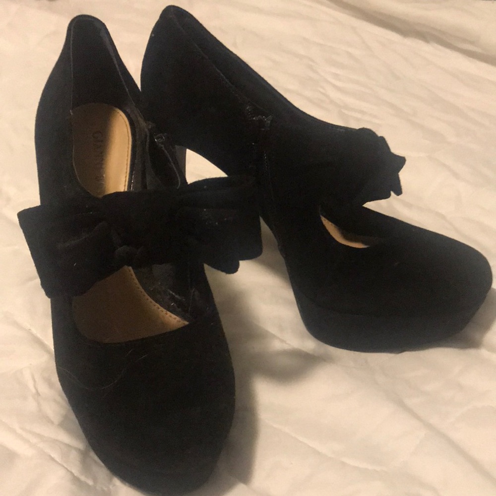 Gianni Bini Mary Jane style platforms with bow